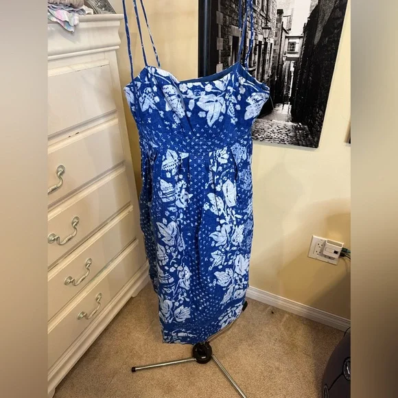 The Gap Batik 100% linen lined dress with adjustable tie straps and pockets - Picture 6 of 9